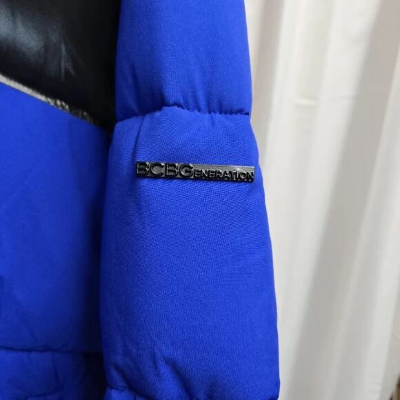 BCBGeneration women's Sz 1XL Colorblock Hooded Puffer Jacket Blue/Blk Utility - Picture 5 of 7